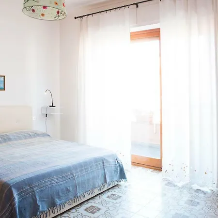 Casa Maestrale -mistral Sea Breeze Apartment *